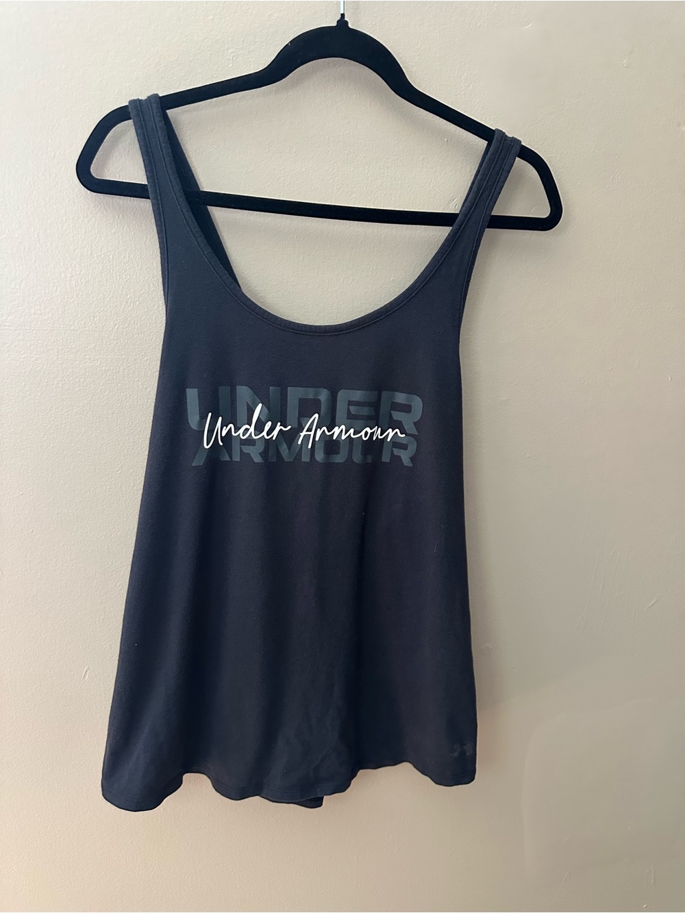 Under Armour Women’s Black Loose Fit Graphic Keyhole Back Tank Top - Size XL
